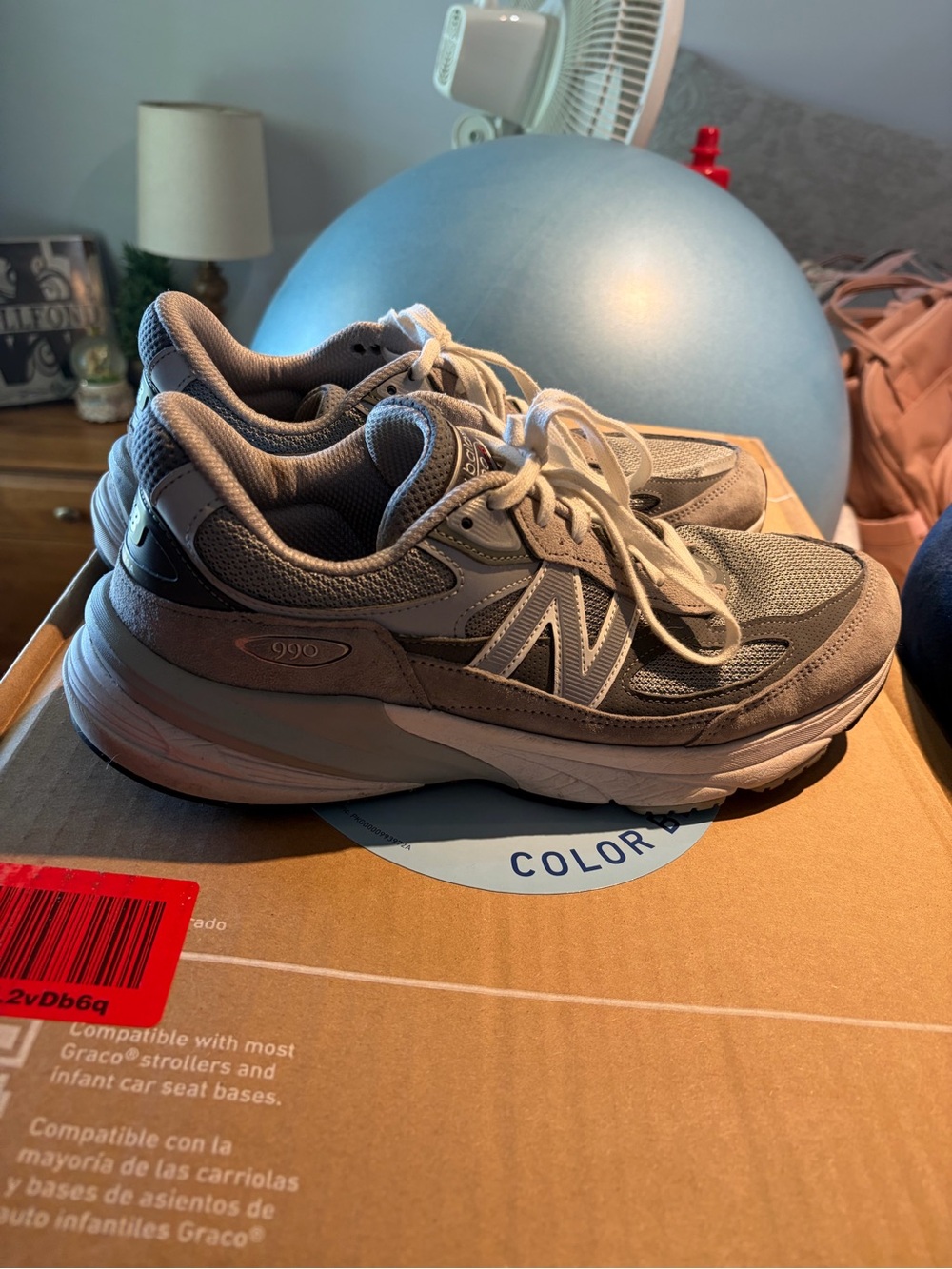 New Balance Gray Mesh and Suede Walking Shoes